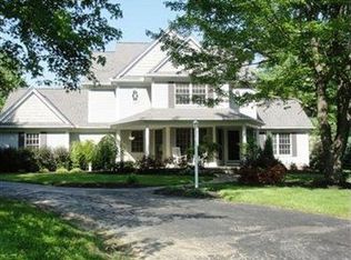 790 Deep Woods Dr, Aurora, OH 44202