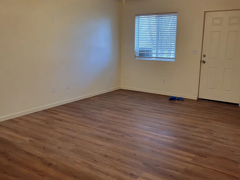 46 Wilson Ave #2 — Photo 15