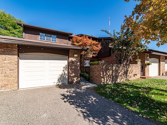 3rd image of 26200 Summerdale Dr