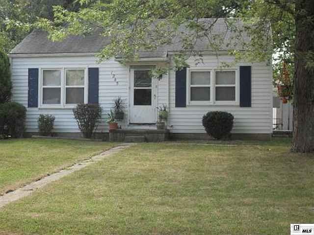 1st image of 1245 SE Pinecrest Dr