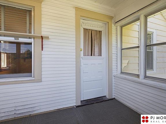 4th image of 4937 Charles St