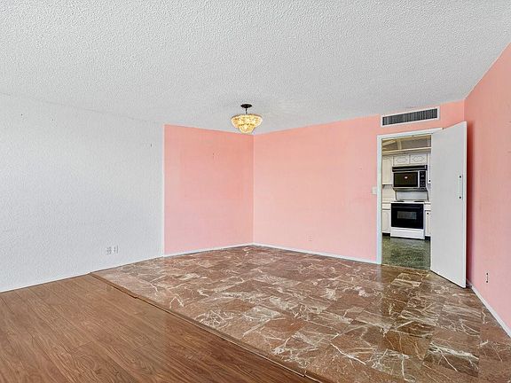 5th image of 4100 Galt Ocean Drive #1410