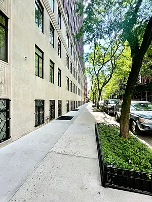 Rented by Addison Property Group | media 4