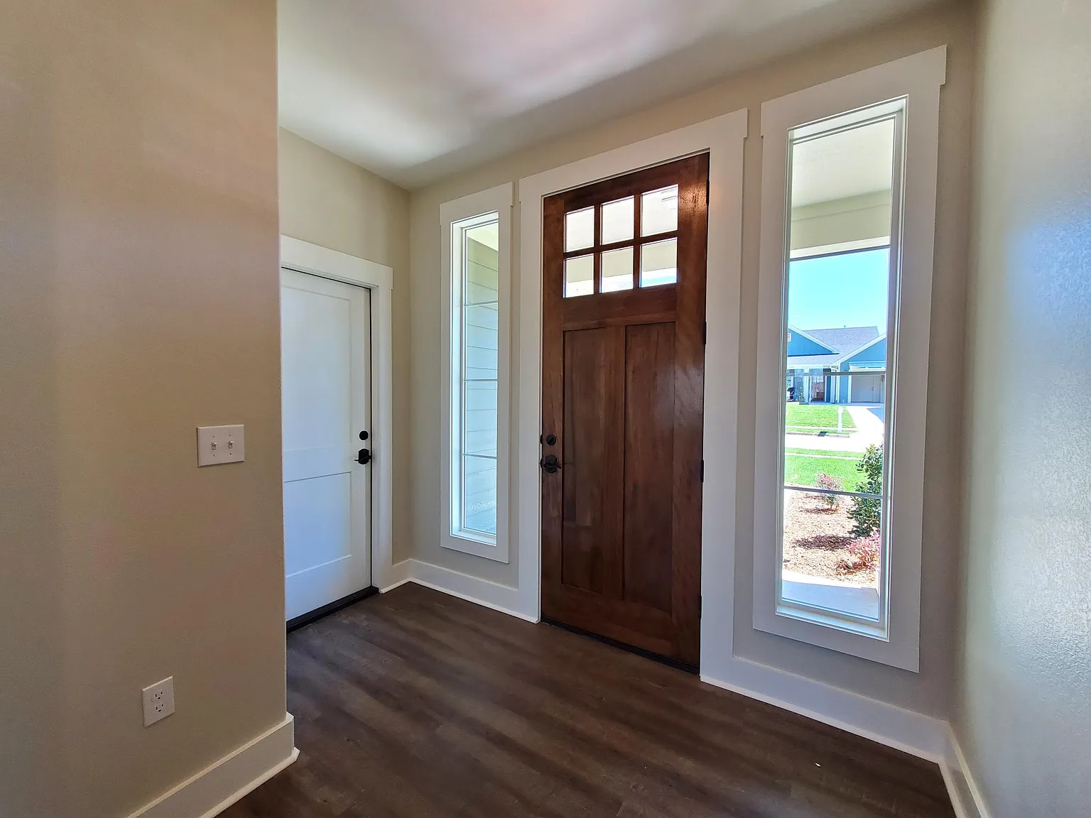 3 bed, 1651 sqft, $2,300 — Photo 4