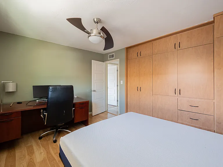 1207 N 84th Pl — Photo 16