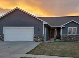 2503 Wynn Way, Yankton, SD 57078