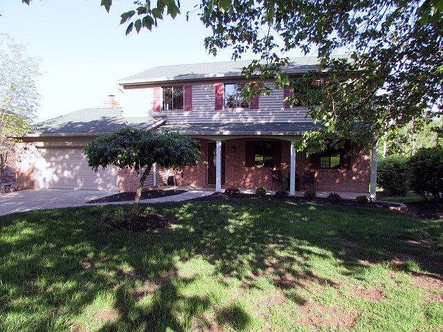 1st image of 749 Oakridge Dr