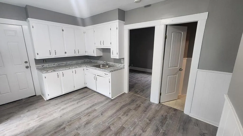 120 Southgate St — Photo 4