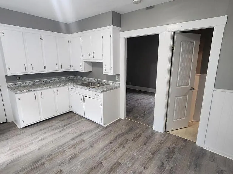 120 Southgate St — Photo 4