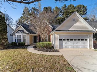 120 Lake Cove Approach, Newnan, GA 30265