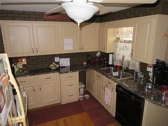 4th image of 1534 Drexel Ave NW