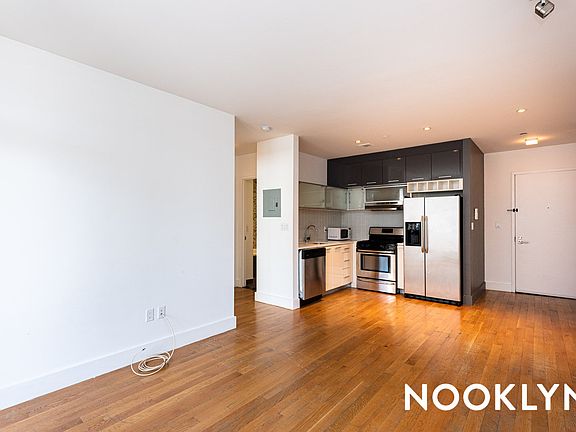 2nd image of 387 Franklin Ave APT 101