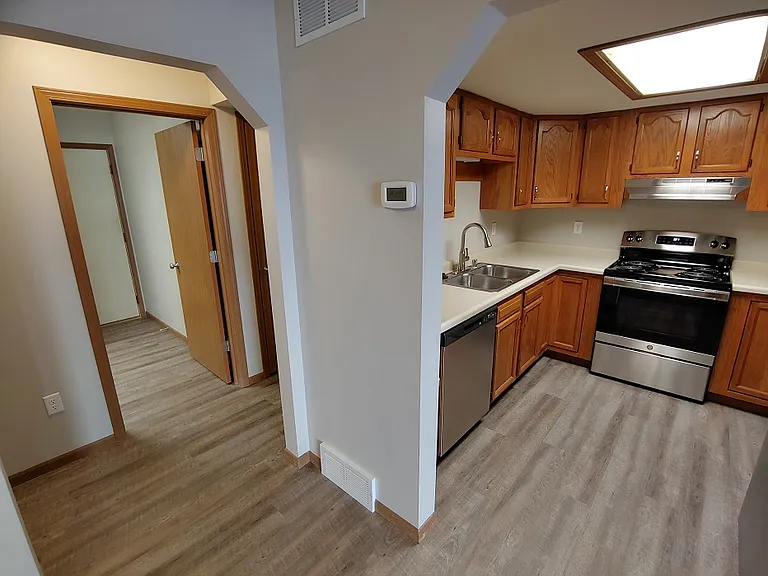 2BR/2BA/2 car attached garage — Photo 20