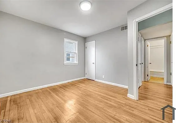 3 bed, $1,800 — Photo 3
