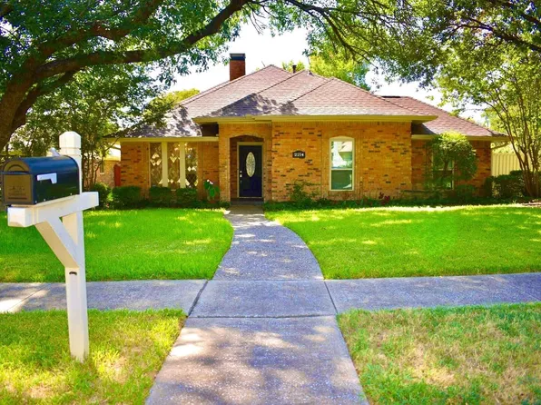 2214 Shannon Ln, Richardson, TX 75082