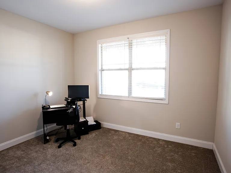 1076 Black Oak Cir — Photo 13