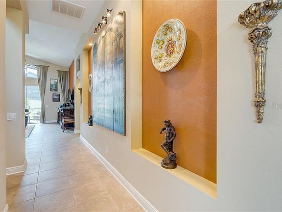 5th image of 15606 Hampton Vlg