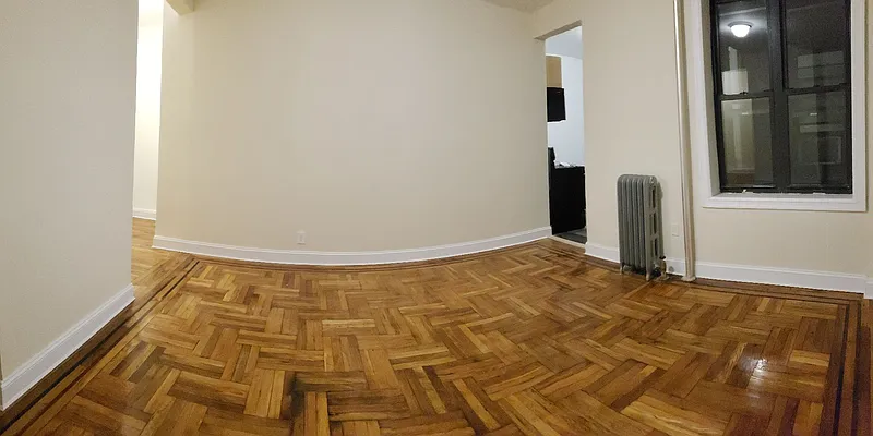 Rented by Smart NY Realty LLC | media 19