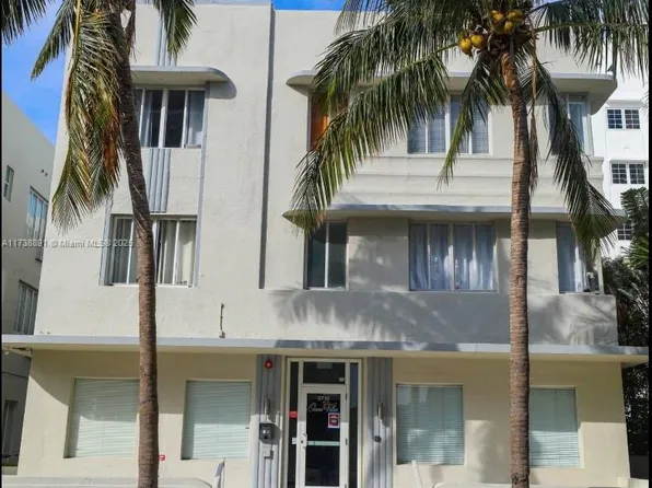 3710 Collins Ave #N-206, Miami Beach, FL 33140