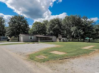 6805 E Palmers Dr, Monticello, IN