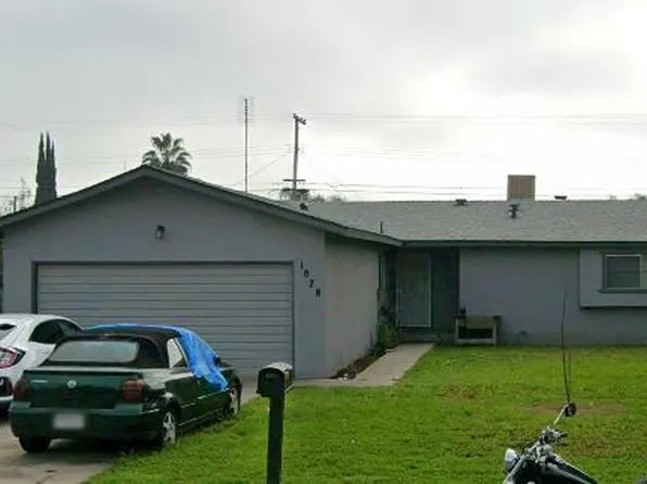 1878 E Park Way, Dinuba, CA 93618
