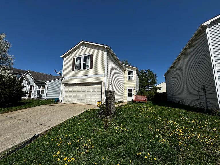 10960 Glenayr Dr — Photo 2