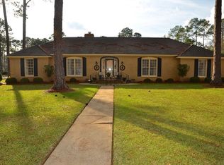 1901 Lullwater Rd, Albany, GA 31707