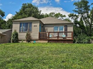 4314 NE 38th St, Kansas City, MO 64117