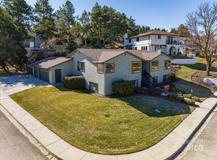 865 E Hearthstone Dr, Boise, ID 83702