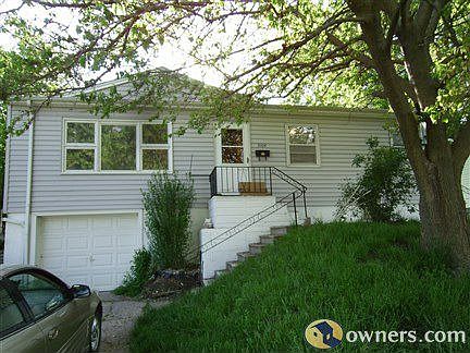 1st image of 3104 Wallace Ave
