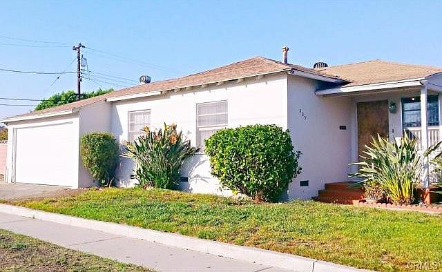 2nd image of 303 Sandia Ave