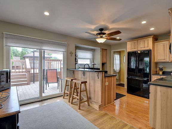 DINETTE INTO KITCHEN