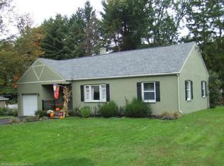 119 Pequest Dr, Waverly Township, PA 18411