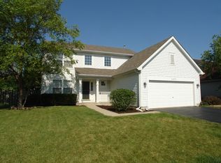 1372 Roxbury Dr, Aurora, IL 60502