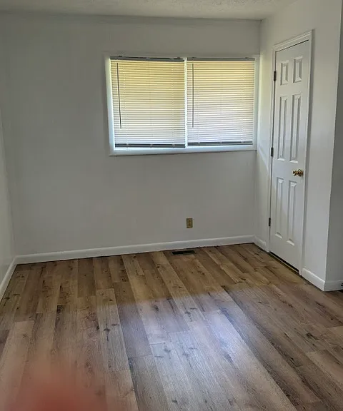 7040 Media Dr — Photo 7