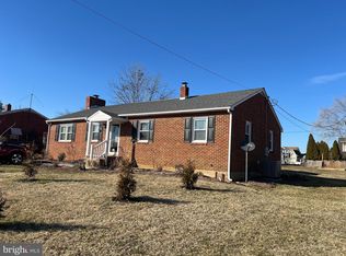 163 3rd St, Broadway, VA 22815