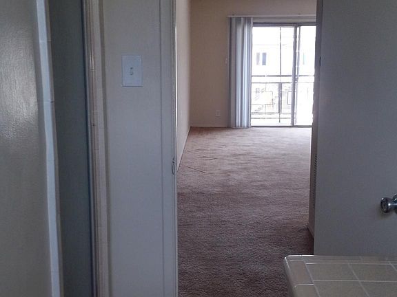 4th image of 4619 August St APT 27