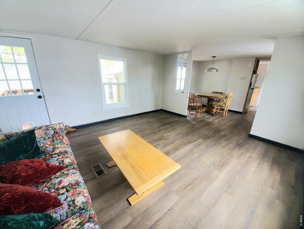 221 W 57th St #48B