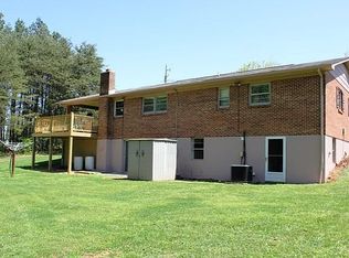 331 Rakes Rd, Rocky Mount, VA 24151