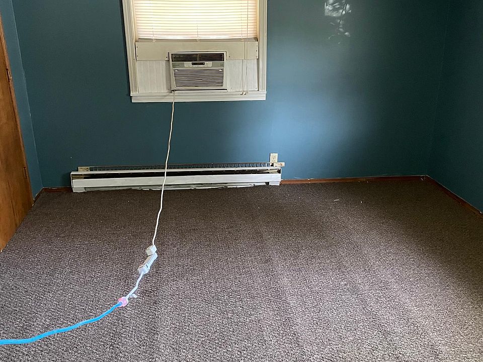 1st image of 1904 W Jackson St APT 4