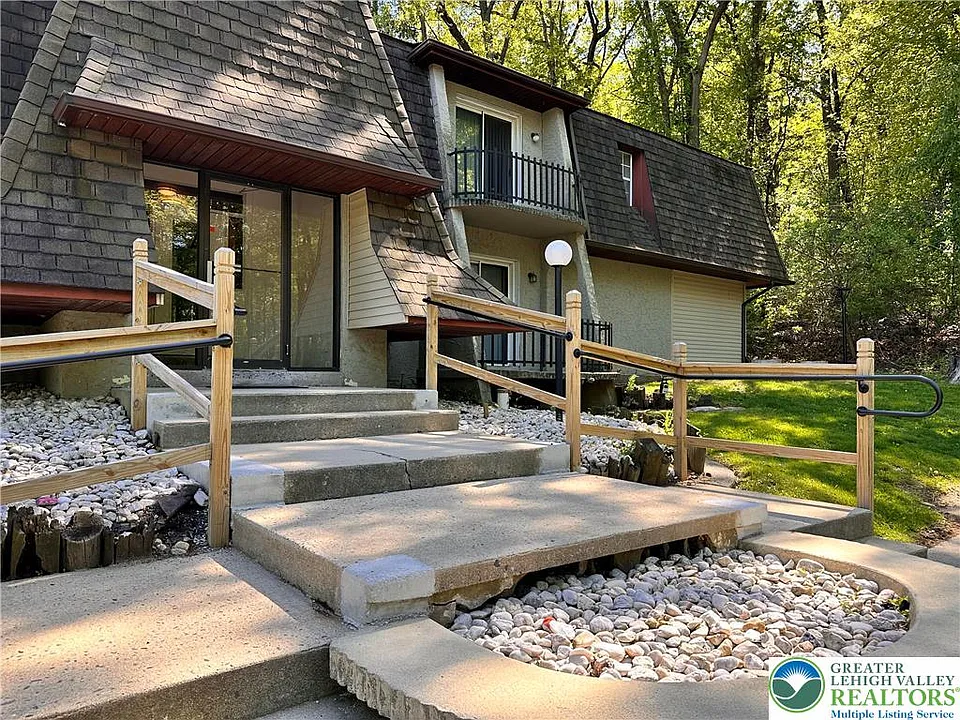 3028 S Pike Ave #6