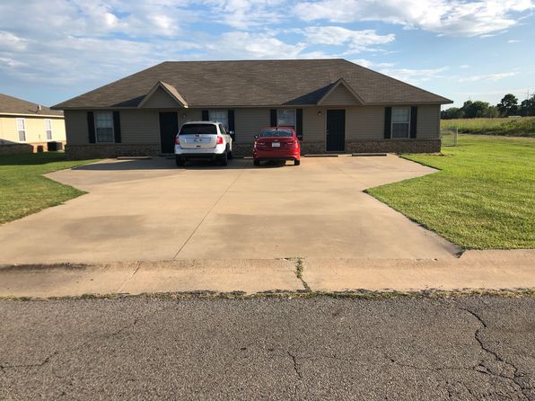 200 Lacey Ln #B