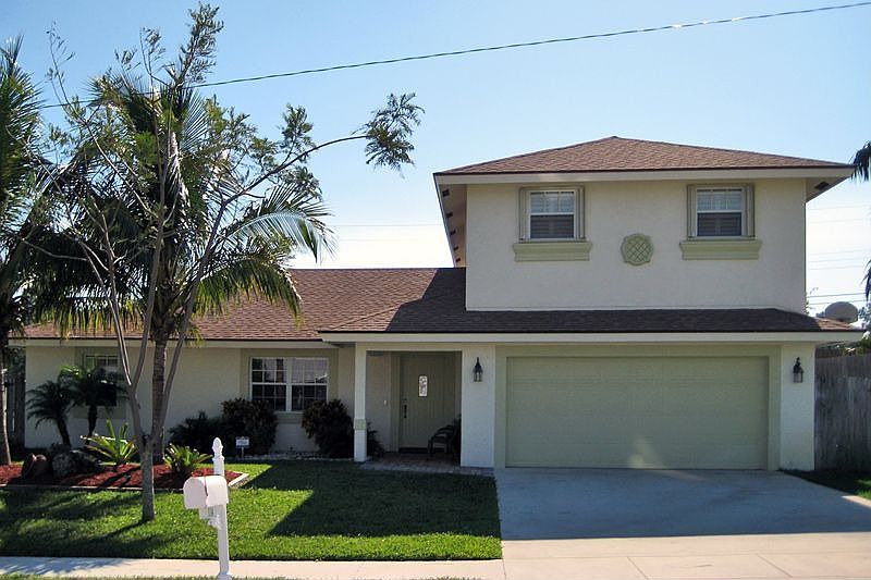 1st image of 114 SE 31st Ave
