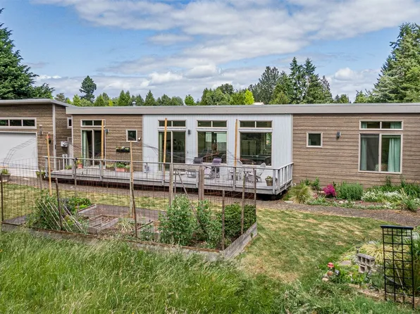17840 101st Place SW, Vashon, WA 98070