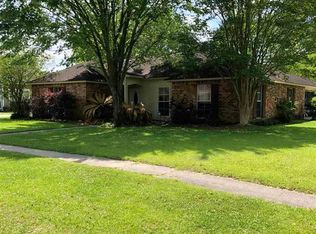 1404 S Flannery Rd, Baton Rouge, LA 70816