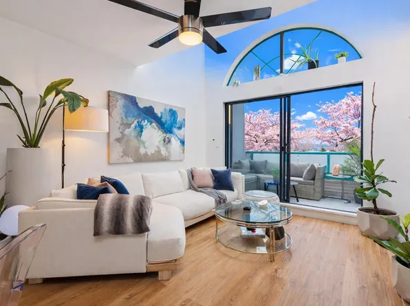 1966 Coquitlam Ave #300, Pt Coquitlam, BC V3B 7P8