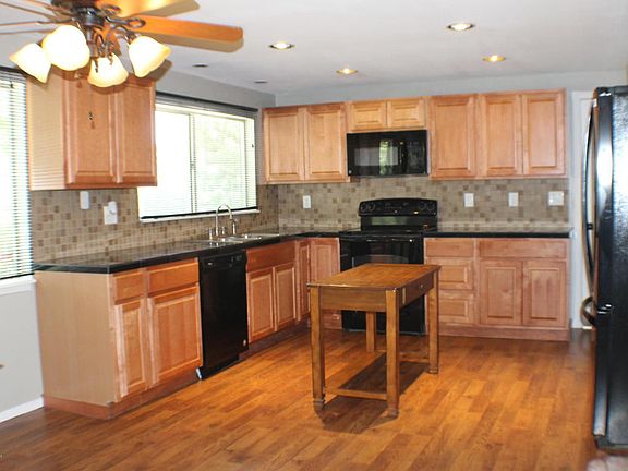 4th image of 1317 Camino Oro