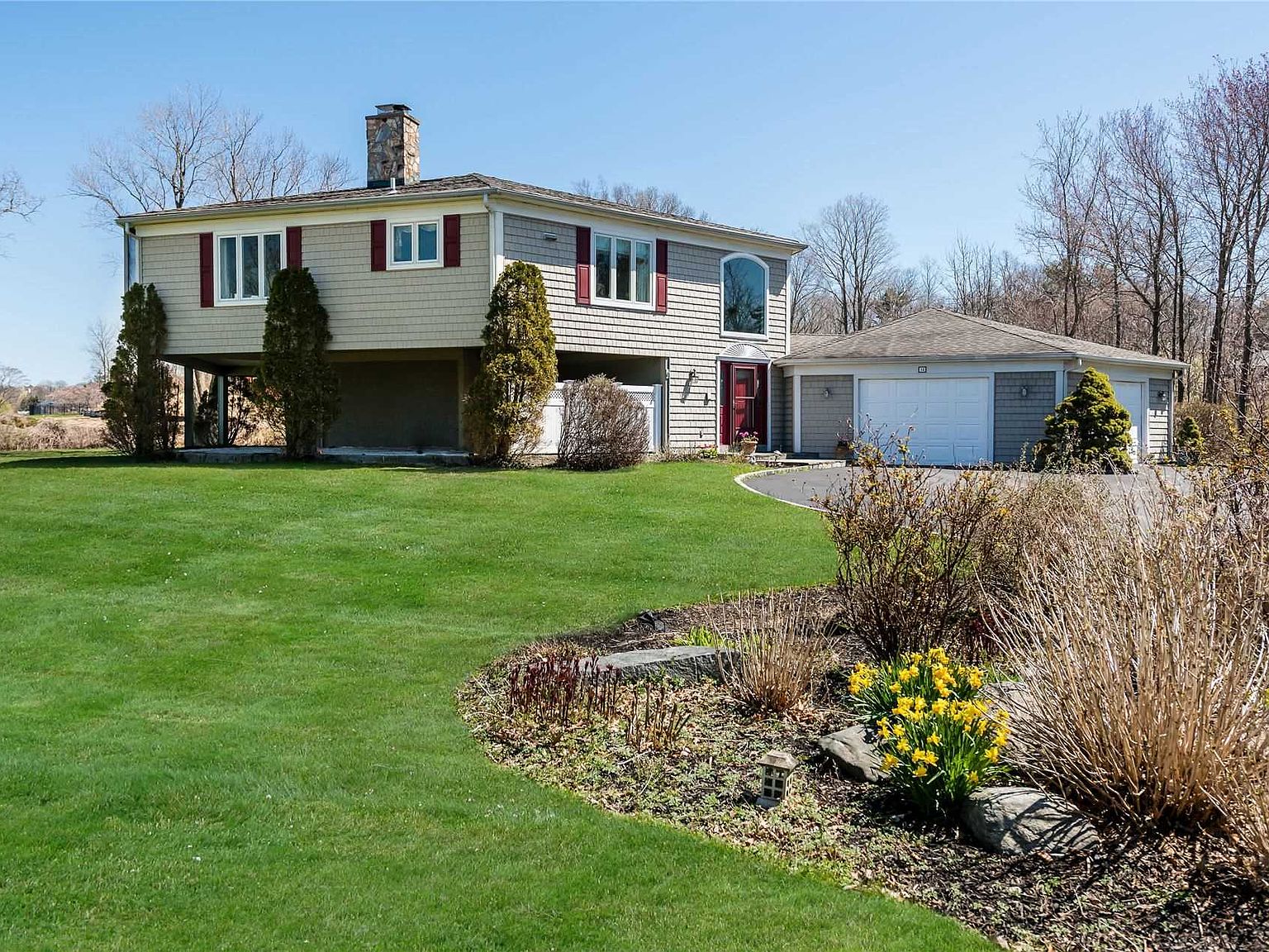 14 Beaux Arts Ln, Halesite, NY 11743 Zillow