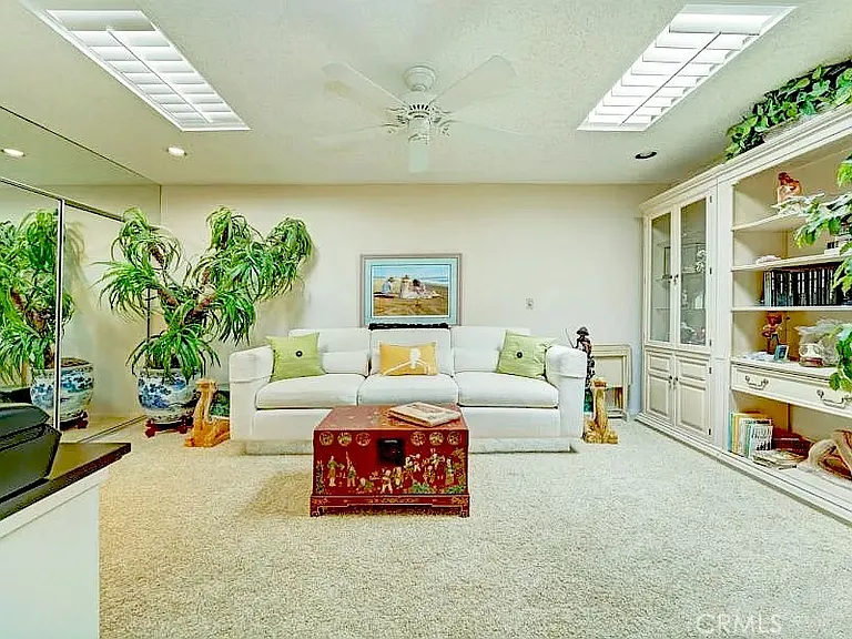 8 Cadiz Dr — Photo 10