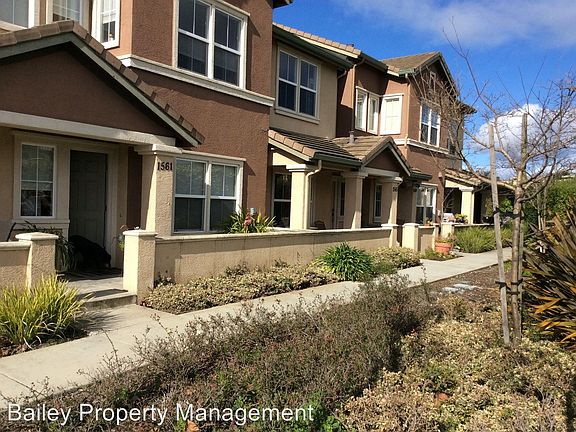 2nd image of 1565 El Monte Ct